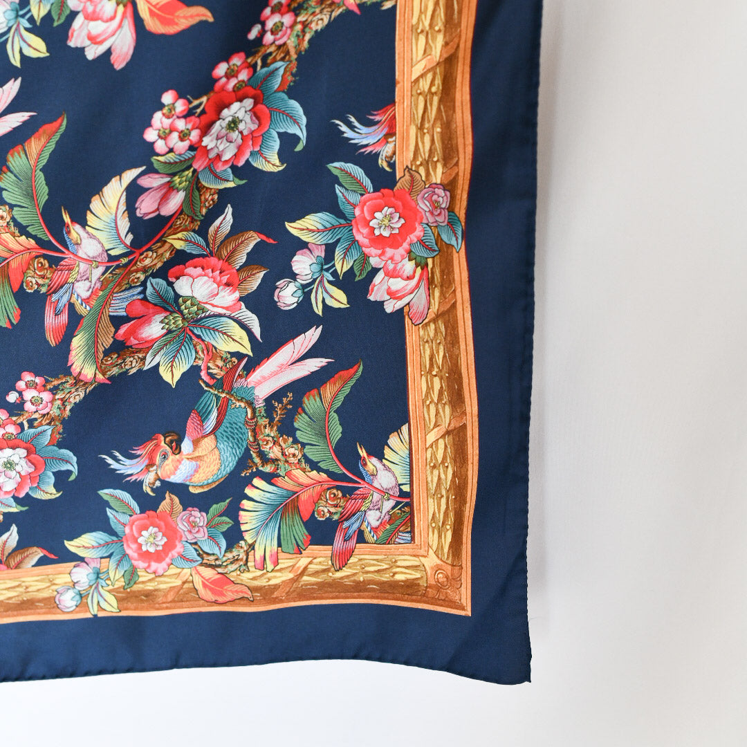 Festive Parrots in navy