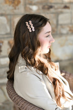 Load image into Gallery viewer, Whitney Checker Alligator Clip Tan and Cream