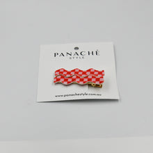 Load image into Gallery viewer, Whitney Alligator Red and pink checker