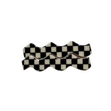 Load image into Gallery viewer, Whitney Checker Alligator Clip Black and Cream
