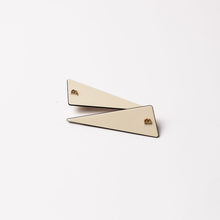 Load image into Gallery viewer, Loretta Triangle Clips Cream