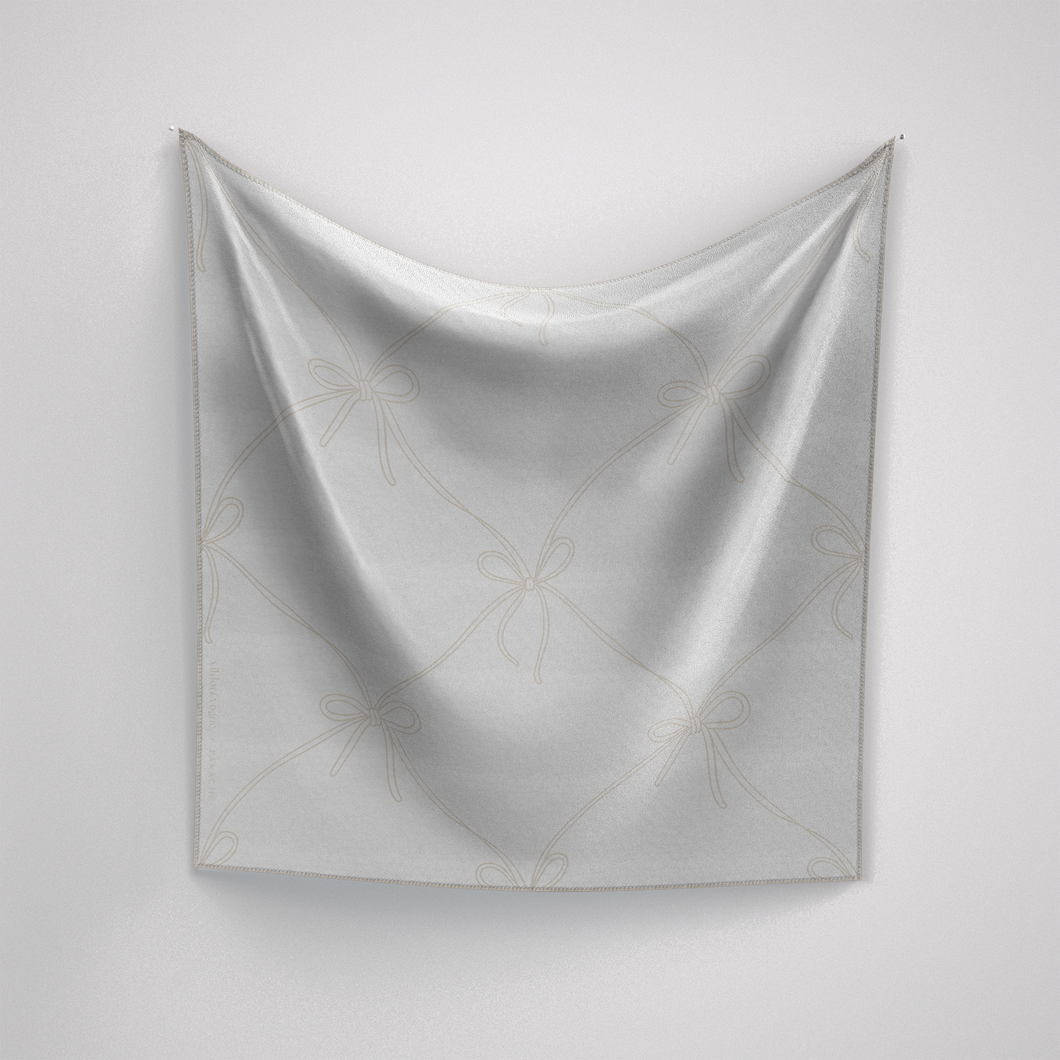 Trellis-Bow Tiyâ Cream