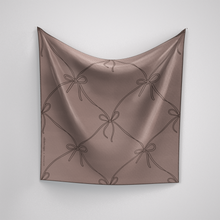 Load image into Gallery viewer, Trellis-Bow Tiyâ Mocha Mousse
