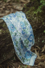 Load image into Gallery viewer, Wild Flower in Blue
