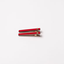 Load image into Gallery viewer, Winona PS Alligator Clips Red
