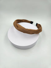 Load image into Gallery viewer, Thin Linen Twist Headband Biscuit brown
