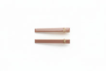 Load image into Gallery viewer, Winona PS Alligator Clips Brown
