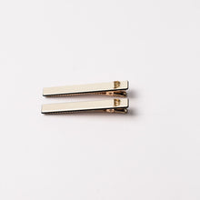 Load image into Gallery viewer, Winona PS Alligator Clips Cream
