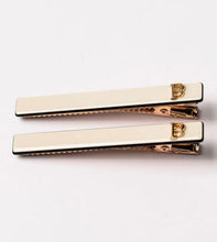 Load image into Gallery viewer, Winona PS Alligator Clips Cream
