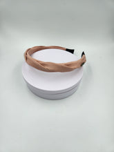 Load image into Gallery viewer, Thin Linen Twist Headband Pink
